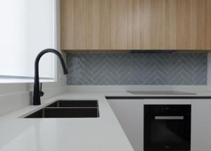Dieppe-Design-&-Ever-Built-Meir-Black-Kitchen-mixer-(3)